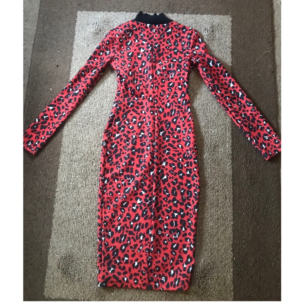ZARA red leopard long sleeve cocktail dress! 🐆💋